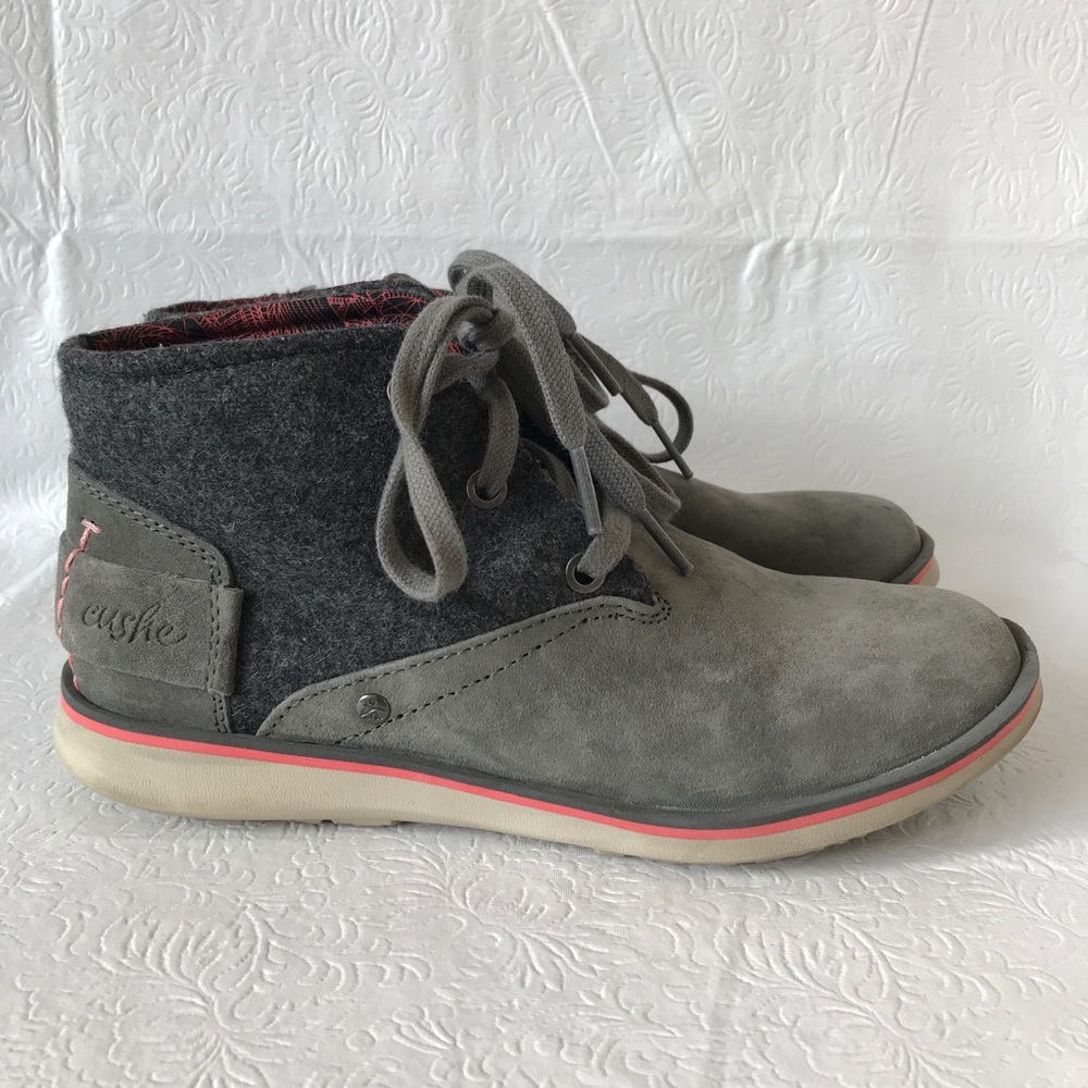 Cushe Manuka Lite Desert Charcoal Gray Shoes